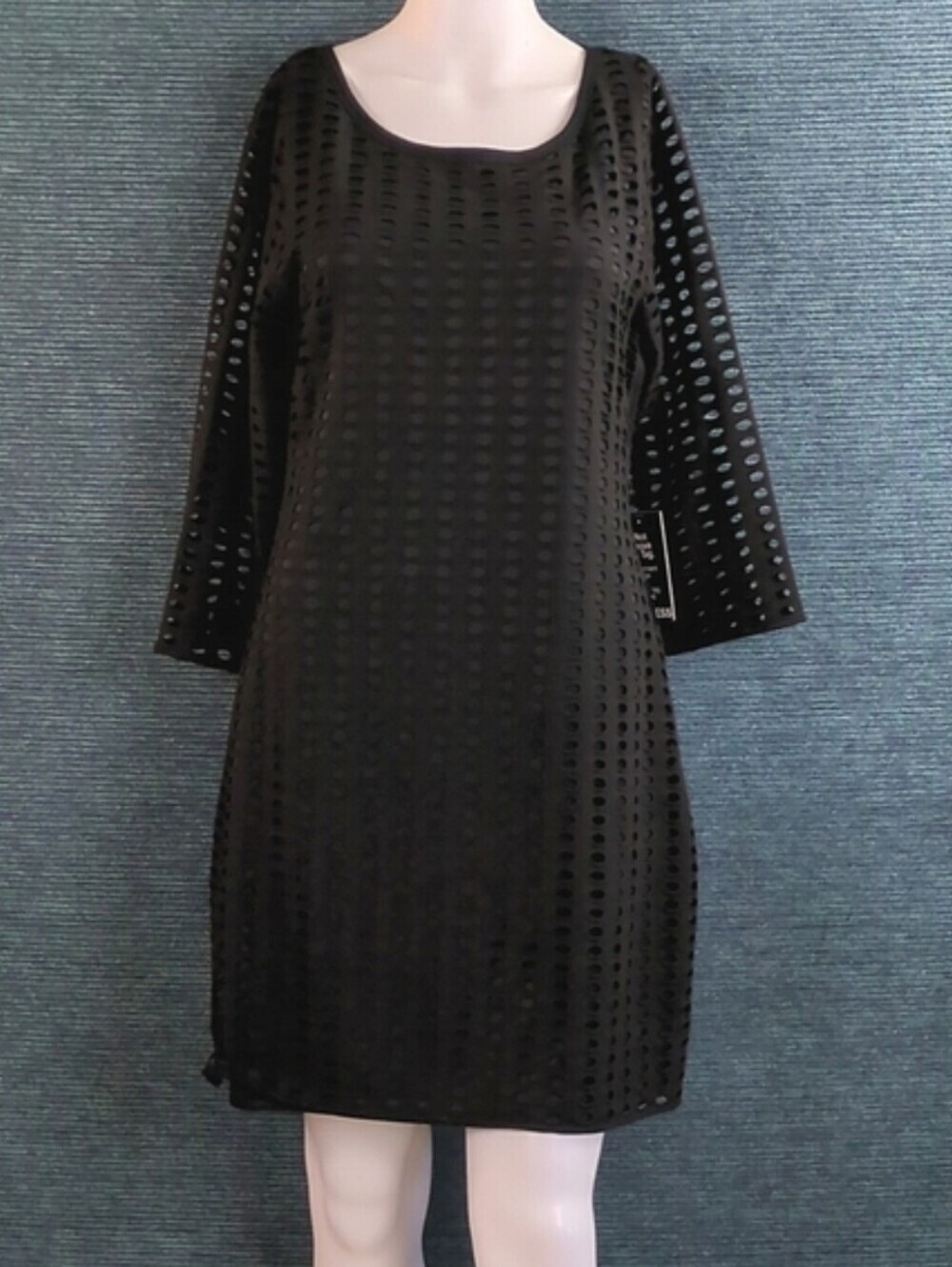 Express Cut Out "Fishnet" Dress - Picture 3 of 17